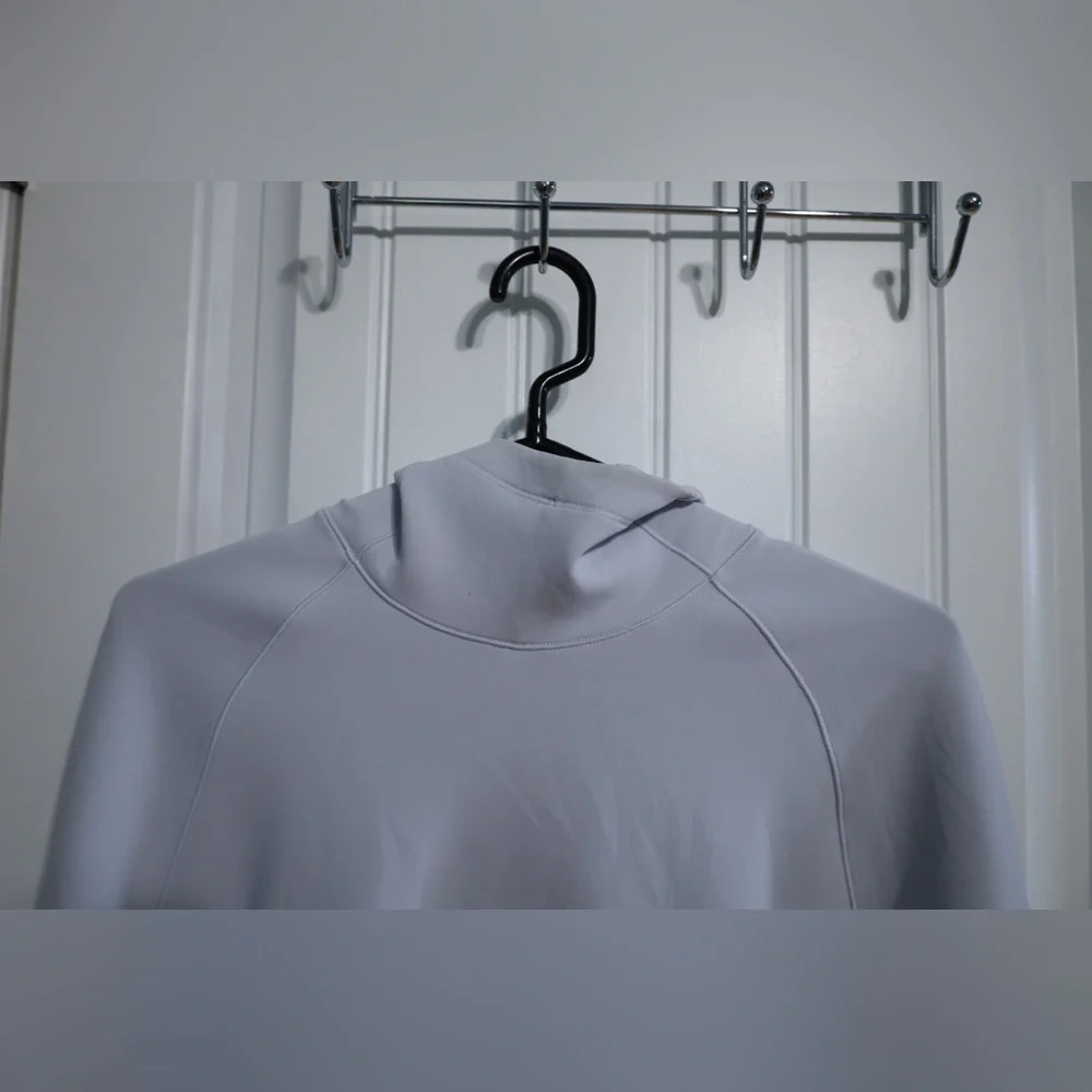 Lululemon AirWrap Pullover Hoodie Alpine White Womens Size 4 - Picture 4 of 10